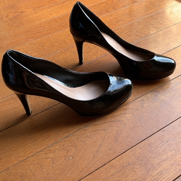 Vince Camuto shiny black heels - size 8 - Picture 3 of 13